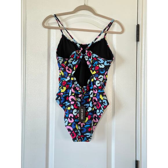 NWT Women's One Piece Swimsuits Medium - Picture 6 of 6